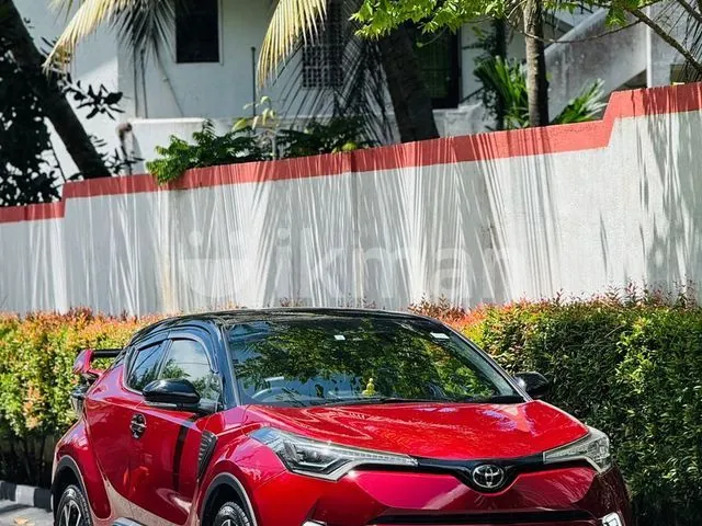 Toyota Chr 2018 photo 2