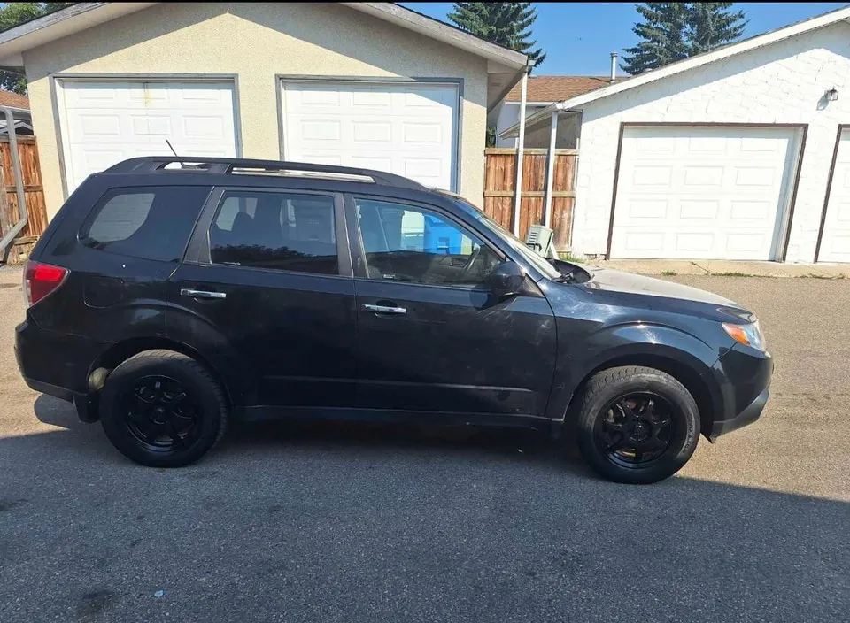 Subaru Forester 2011 photo 5
