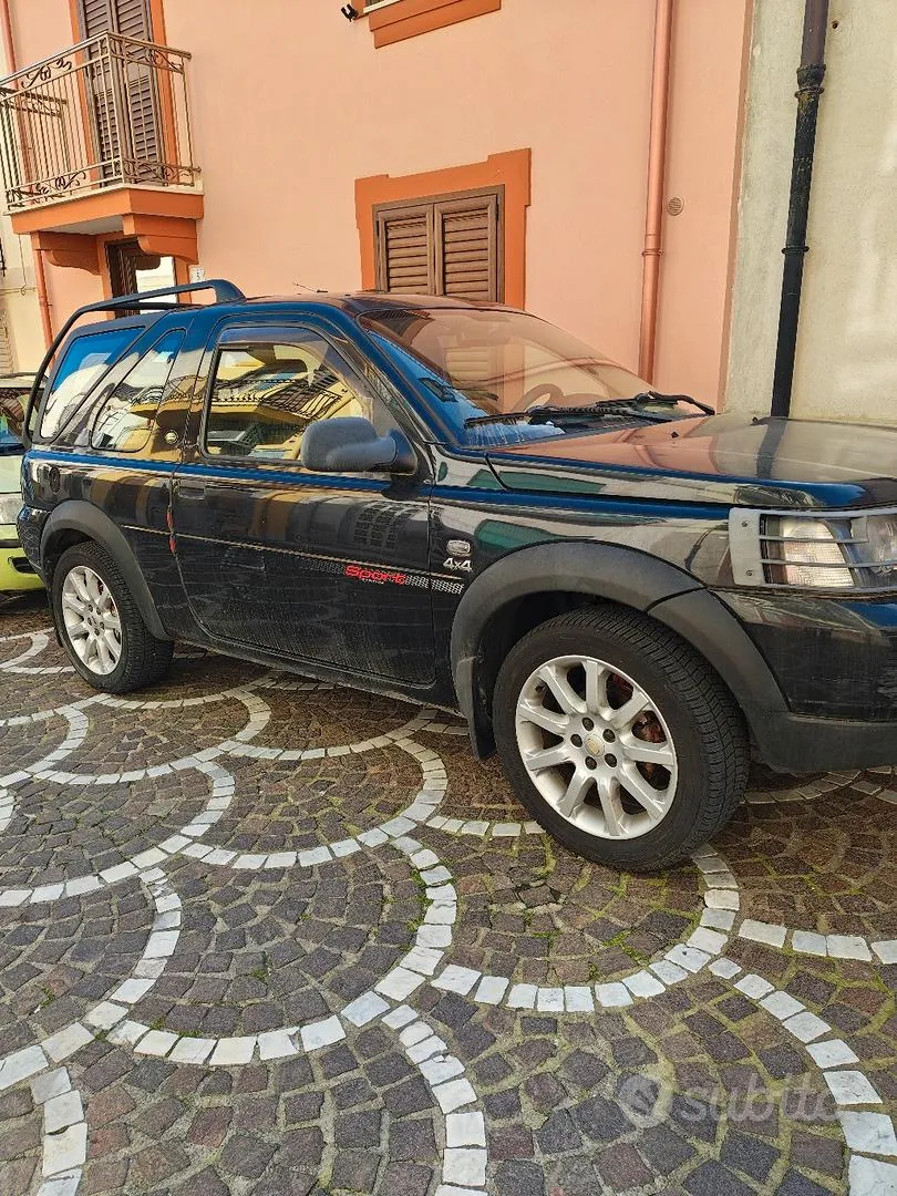 Land Rover Freelander 2005 photo 2