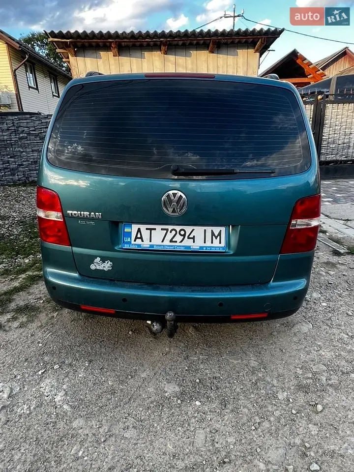 Volkswagen Touran 2003 photo 4