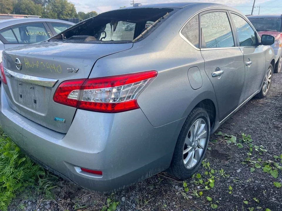 Nissan Sentra 2014 photo 4