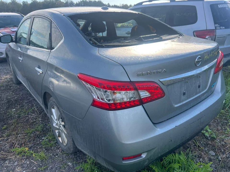 Nissan Sentra 2014 photo 3