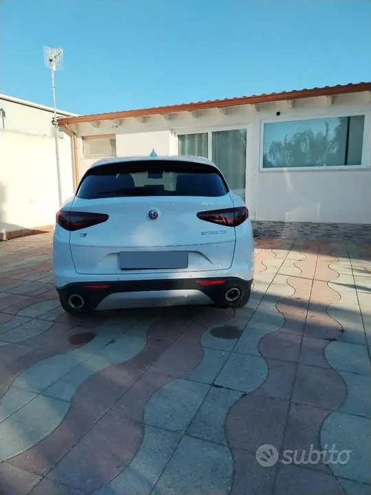 Alfa Romeo Stelvio 2019 photo 2
