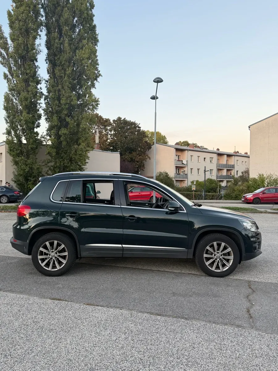 Volkswagen Tiguan 2012 photo 3