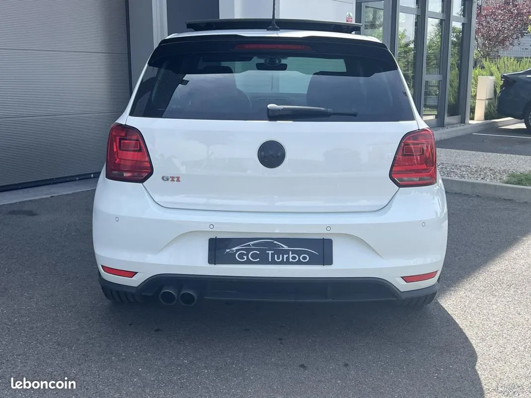 Volkswagen Polo 2015 photo 5
