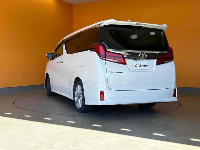 Toyota Alphard 2020 photo 5
