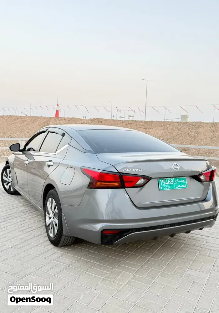 Nissan Altima 2022 photo 4