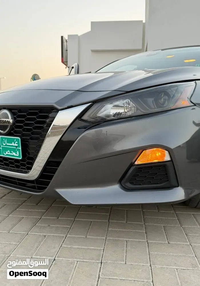 Nissan Altima