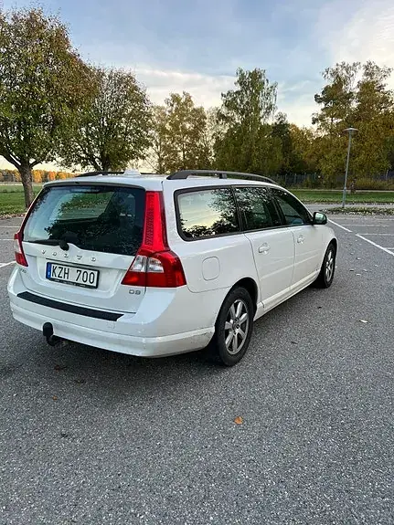 Volvo V70 2011 photo 4