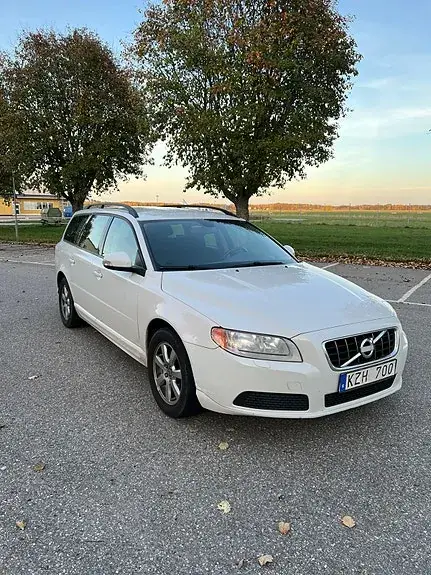 Volvo V70 2011 photo 5