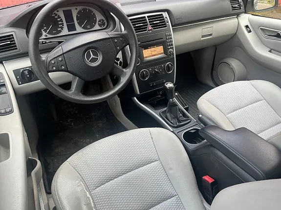 Mercedes-Benz B170 2009 photo 5