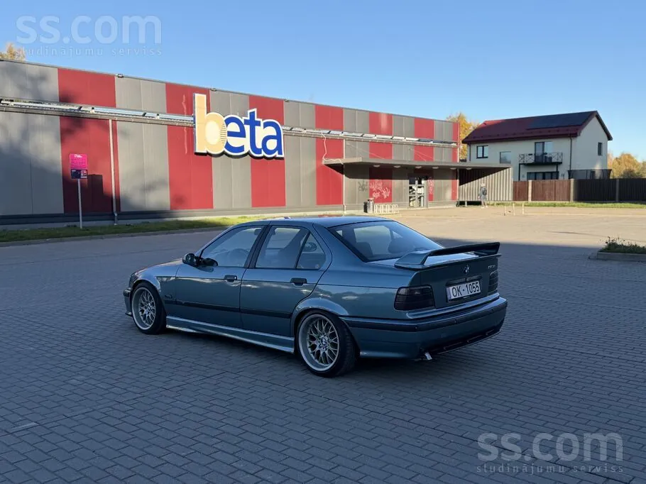 BMW 325 1996 photo 2