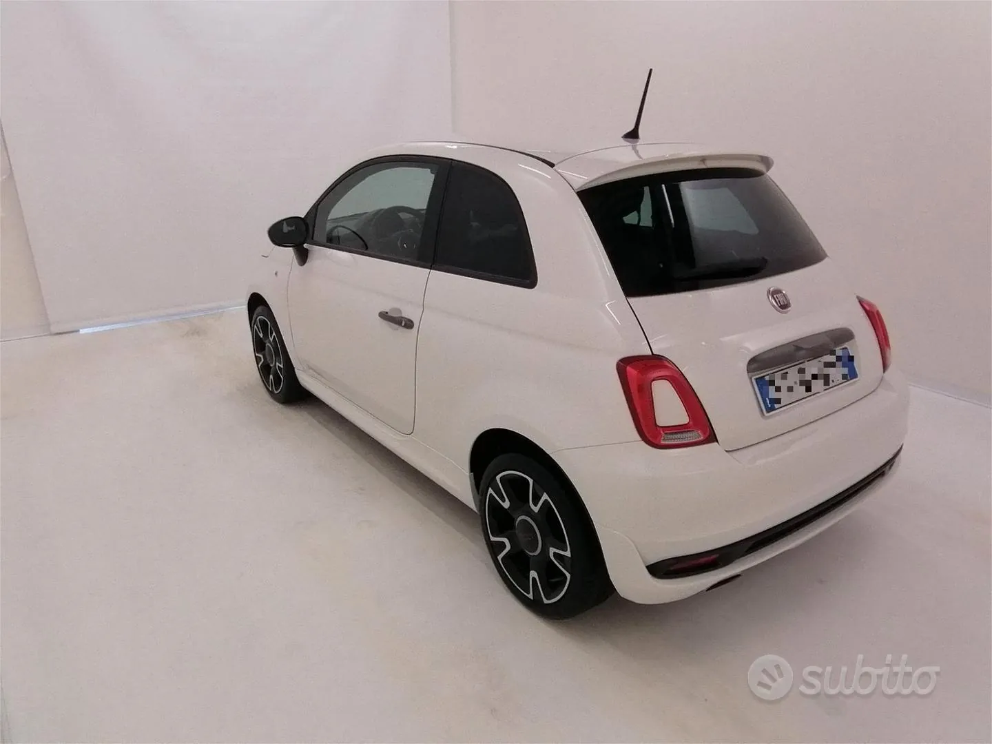 Fiat 500 2018 photo 2