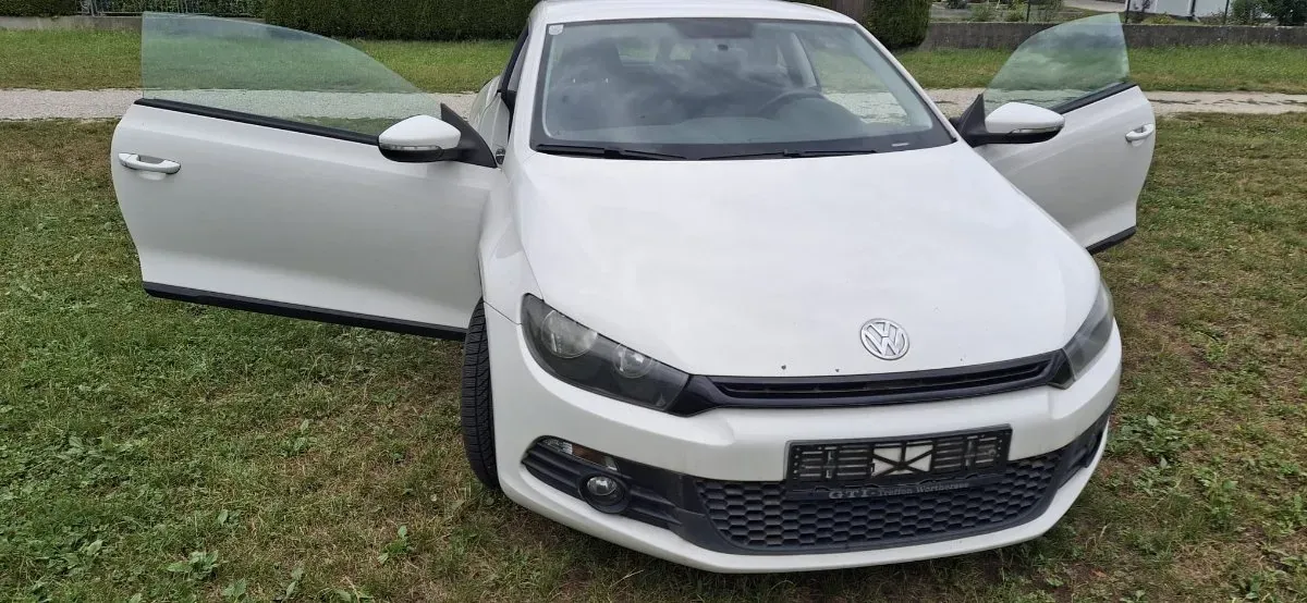 Volkswagen Scirocco 2011 photo 3