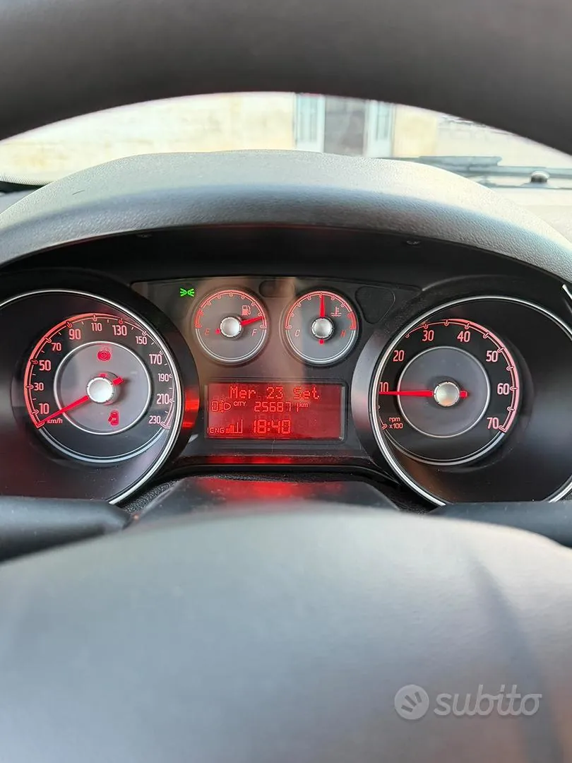 Fiat Punto 2016 photo 5