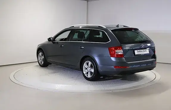 Skoda Octavia 2016 photo 2