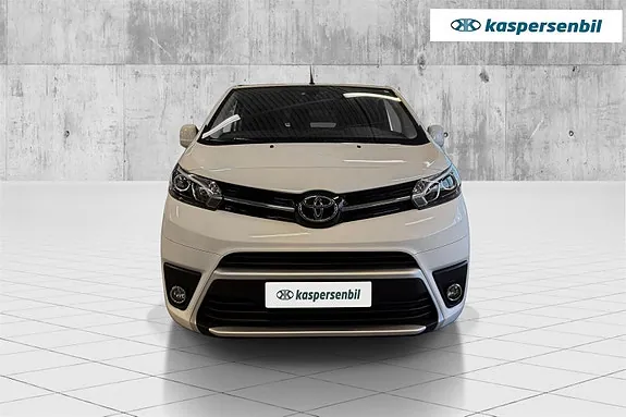 Toyota Proace 2023 photo 2
