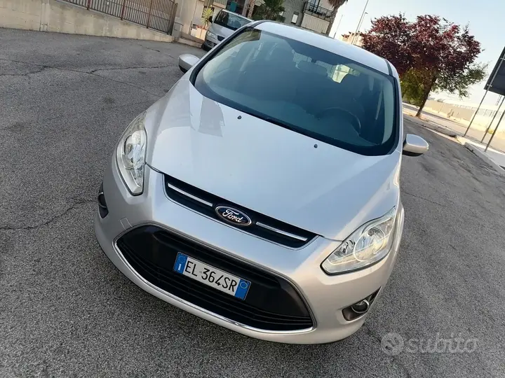Ford C-Max 2012 photo 2