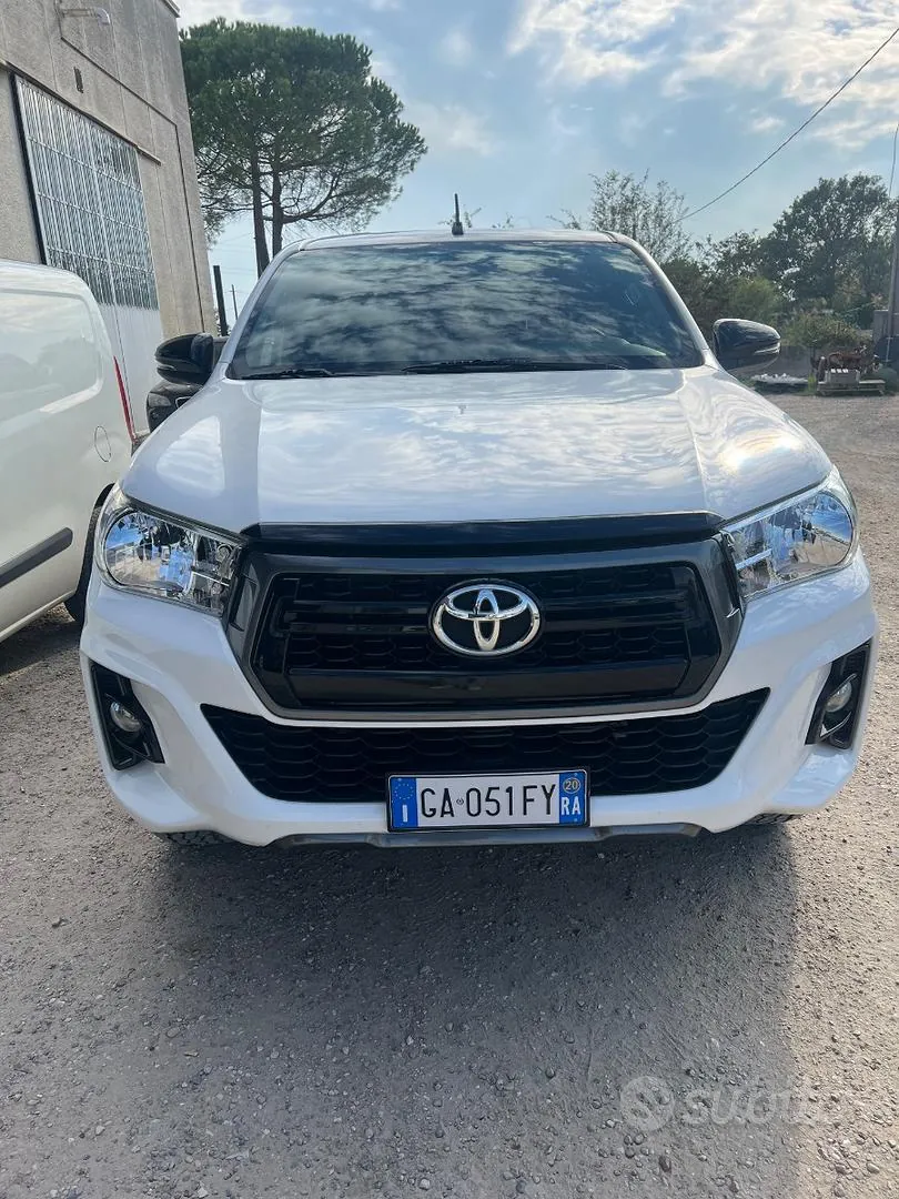 Toyota Hilux 2020 photo 2