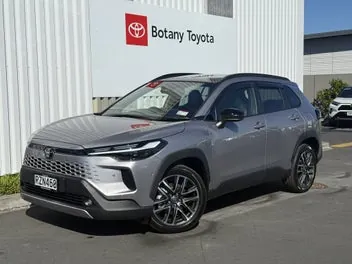 Toyota Corolla Cross 2026 photo 2