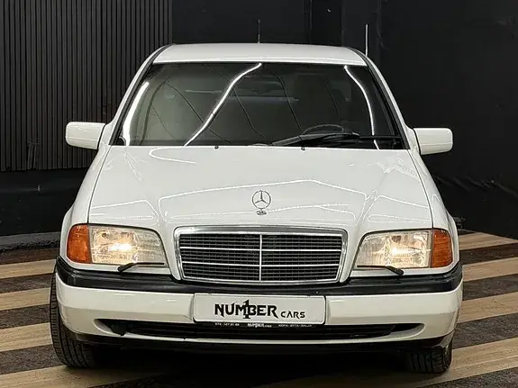 Mercedes-Benz C180 1995 photo 4