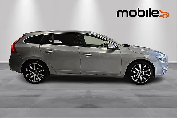 Volvo V60 2016 photo 2