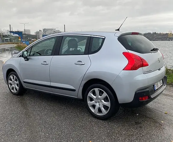 Peugeot 3008 2012 photo 2