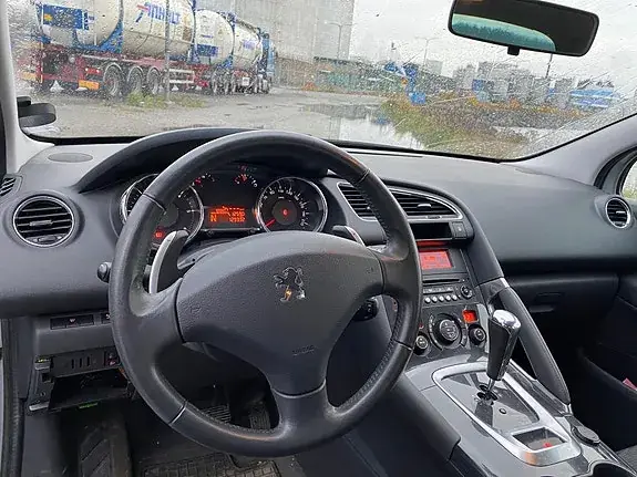 Peugeot 3008 2012 photo 3