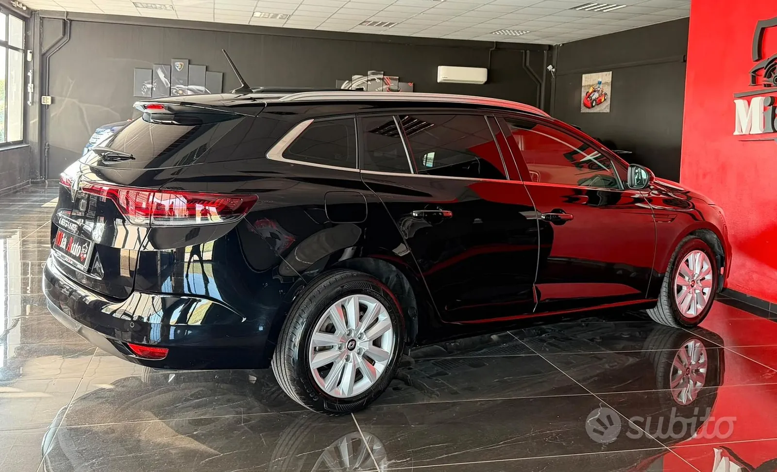 Renault Megane 2022 photo 2