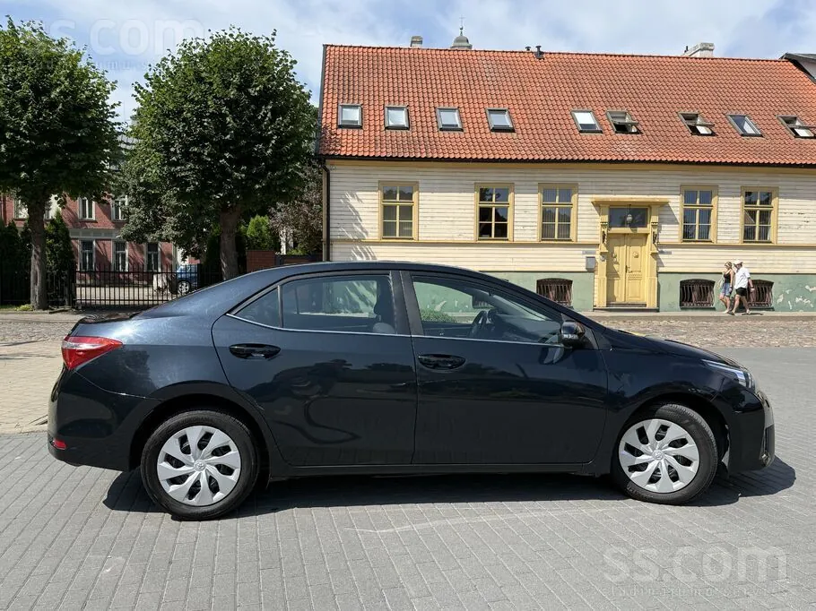 Toyota Corolla 2015 photo 2