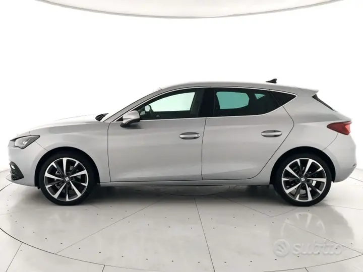 Seat Leon 2021 photo 2