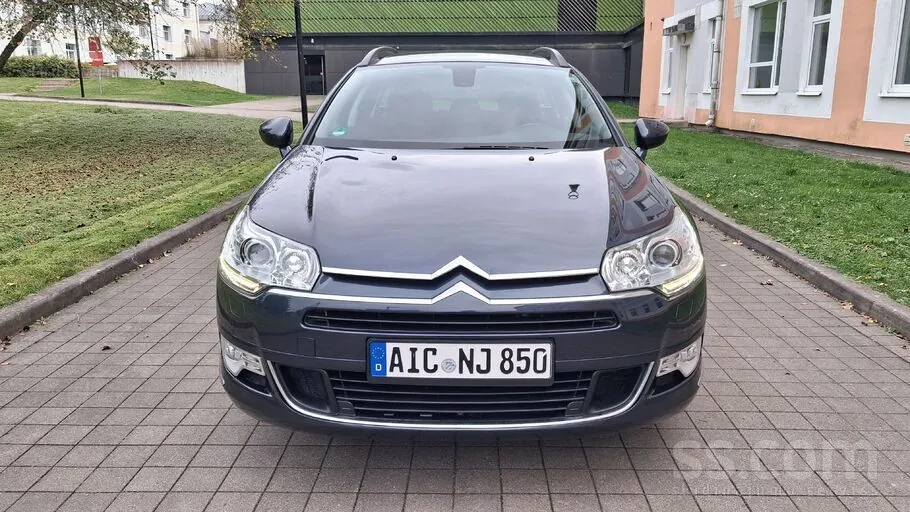 Citroen C5 2011 photo 2