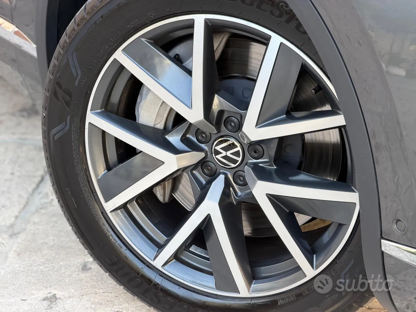 Volkswagen Touareg 2021 photo 3