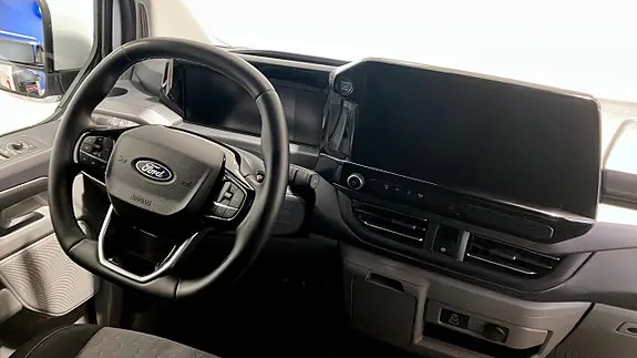 Ford Tourneo Custom 2024 photo 4