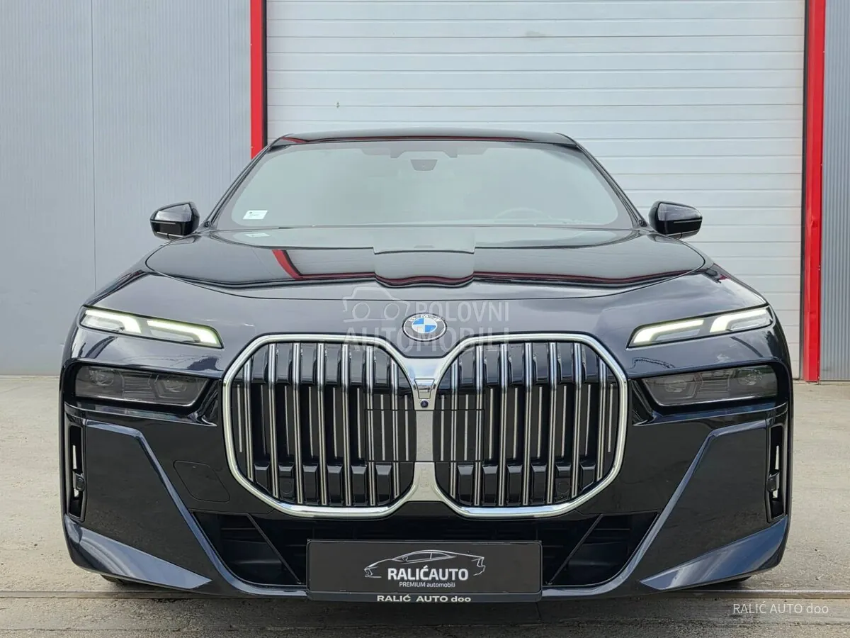 BMW 740 2023 photo 4