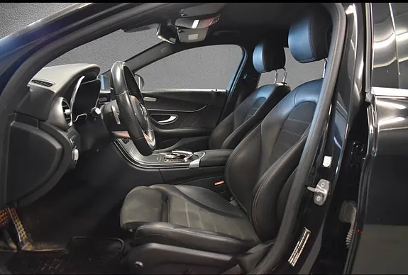 Mercedes-Benz C300 2020 photo 4