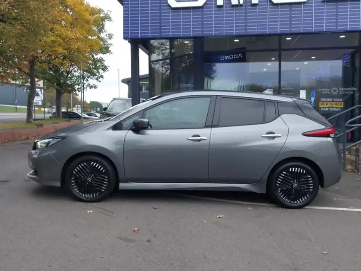 Nissan Leaf 2023 photo 4