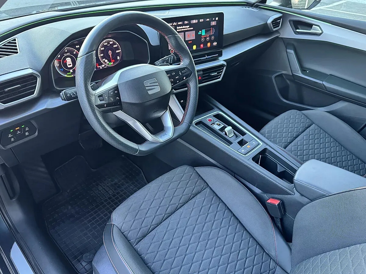 Seat Leon 2021 photo 2