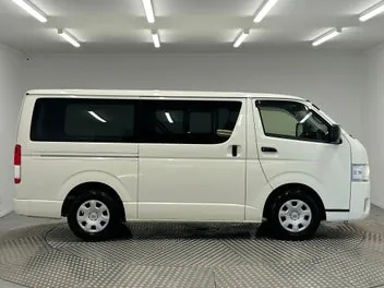 Toyota Hiace 2023 photo 3