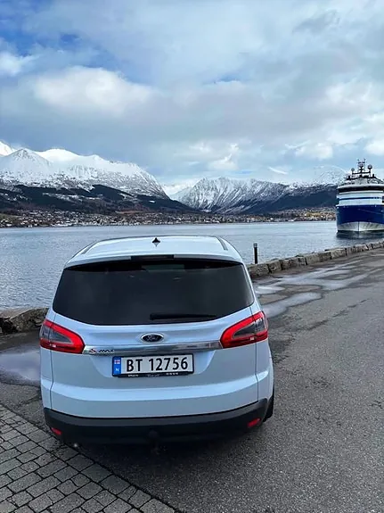 Ford S-Max 2014 photo 4