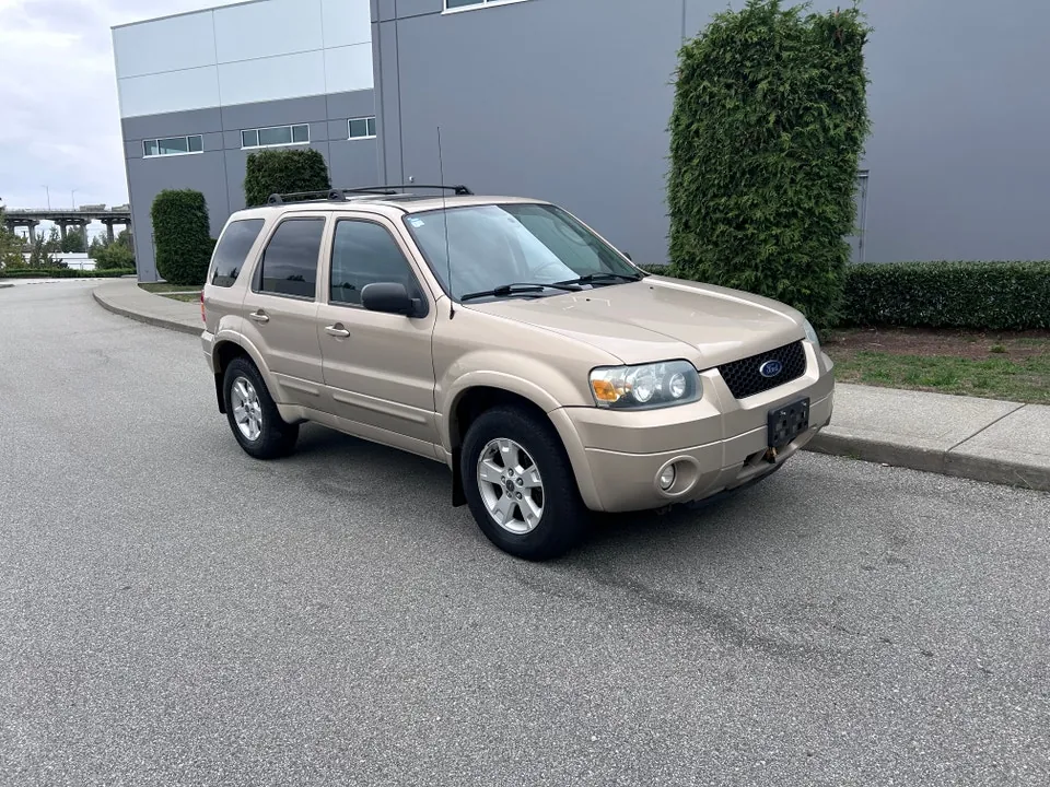 Ford Escape 2007 photo 2