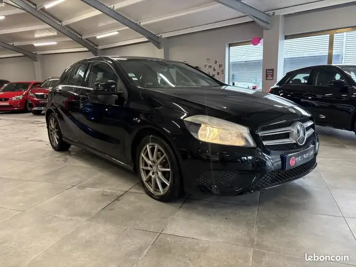 Mercedes-Benz A-Class 2012 photo 2