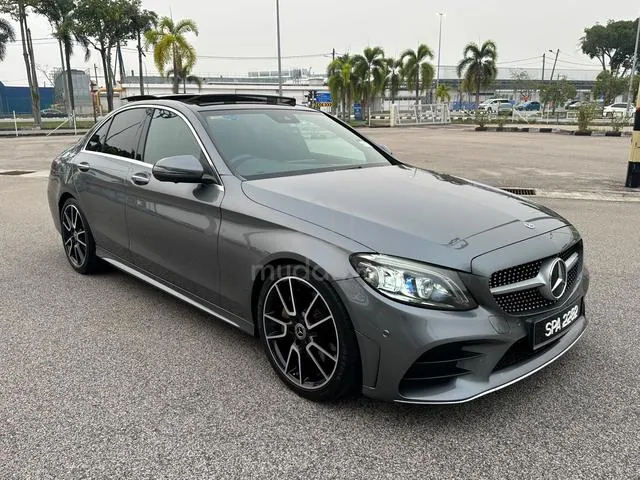 Mercedes-Benz C300