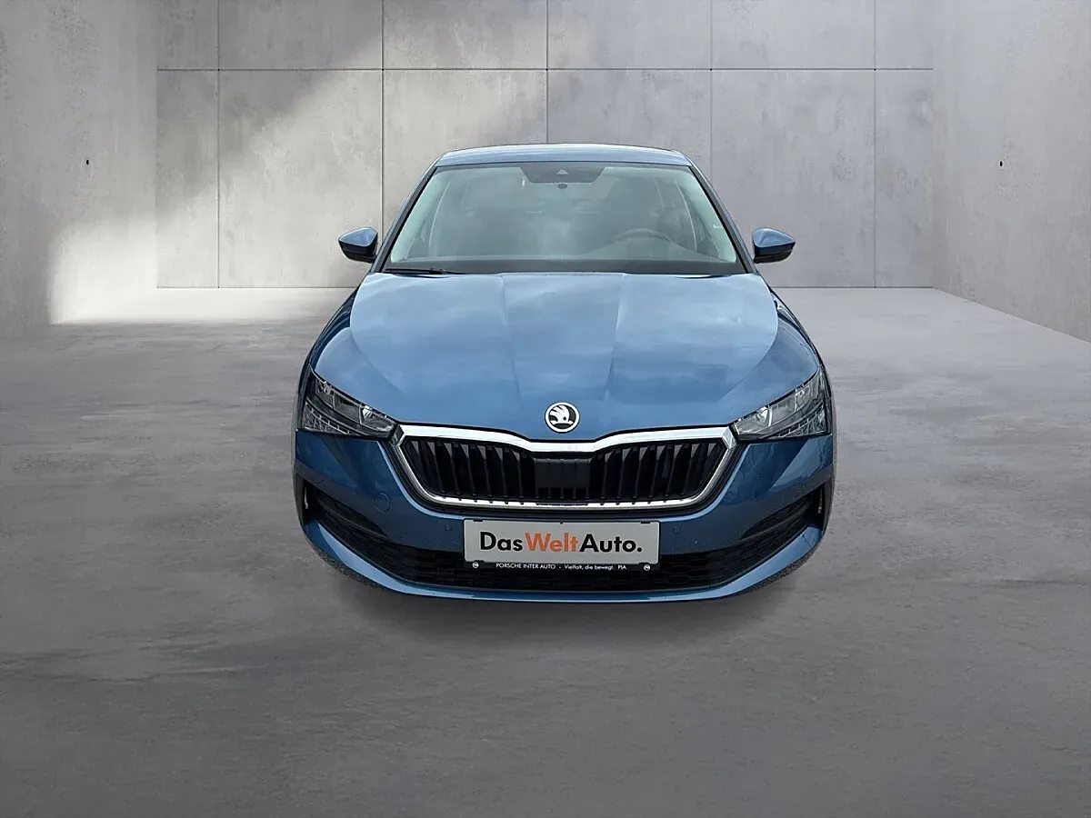Skoda Scala 2021 photo 2