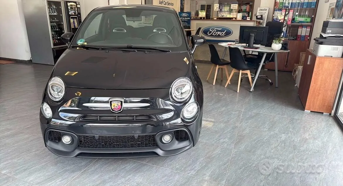 Abarth 595 2019 photo 2