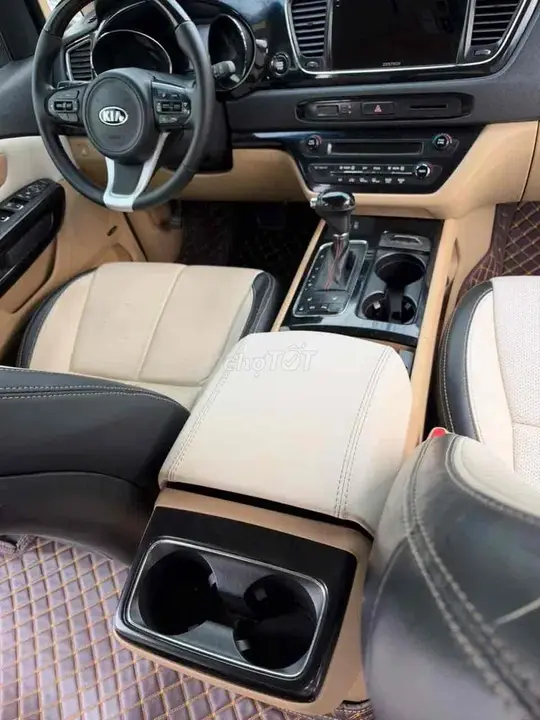 Kia Sedona 2017 photo 5