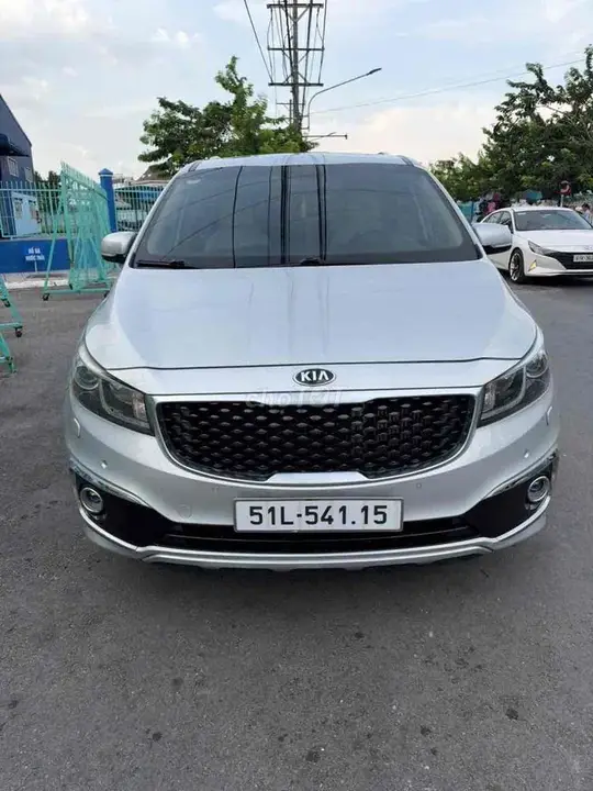 Kia Sedona 2017 photo 3