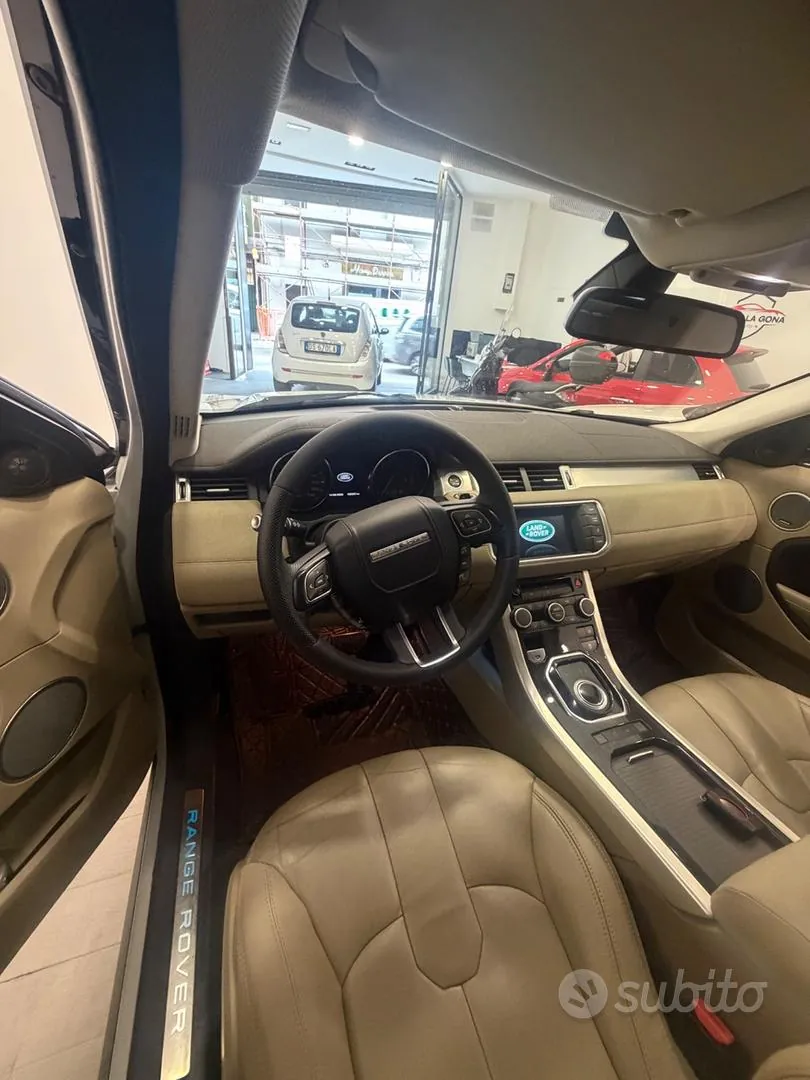 Land Rover Range Rover Evoque 2014 photo 4
