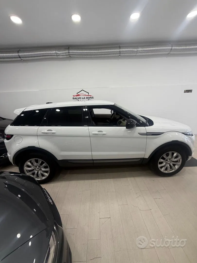 Land Rover Range Rover Evoque 2014 photo 2