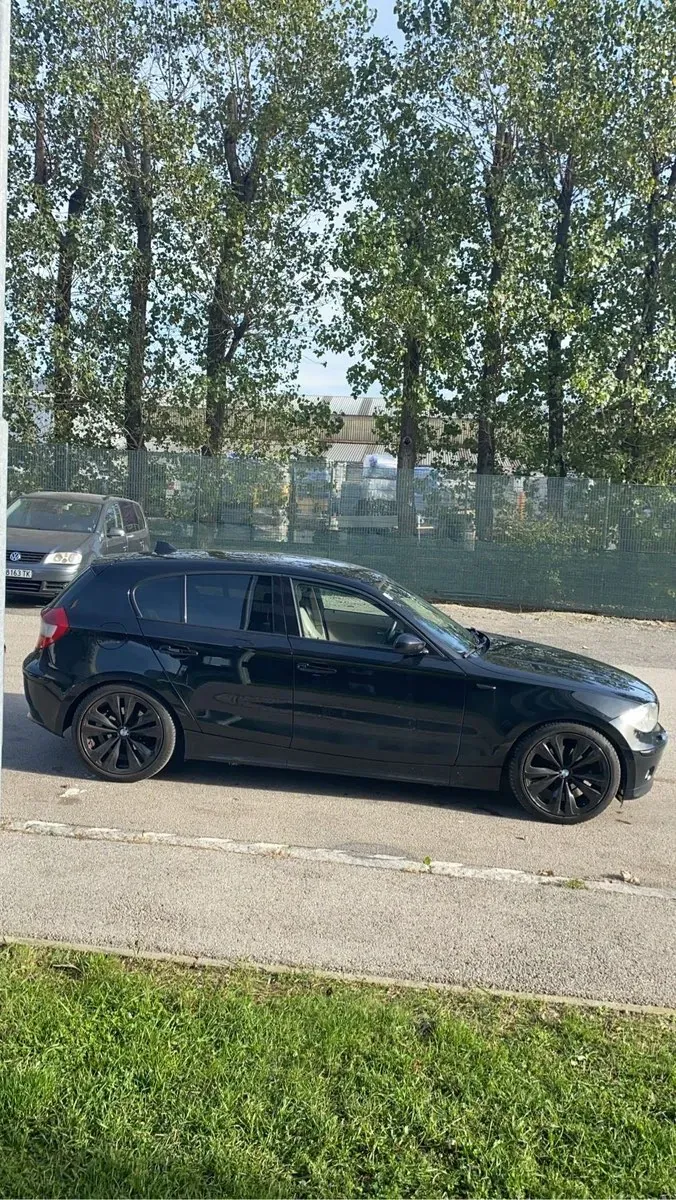 BMW 1 Series 2004 photo 2